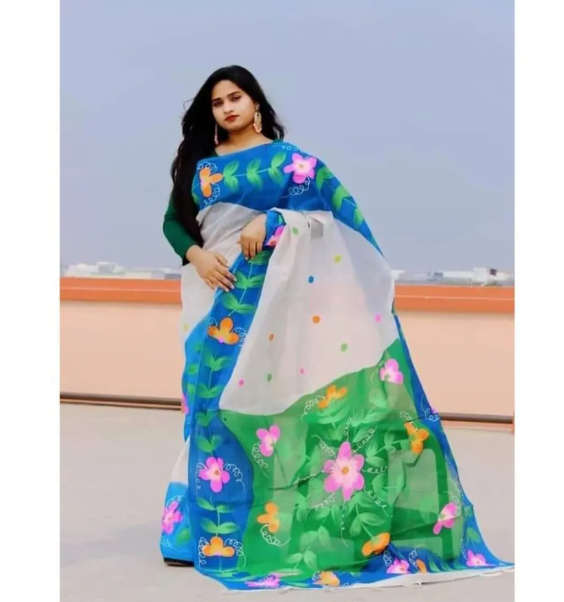 পহেলা বৈশাখের শাড়ি পরা পিক